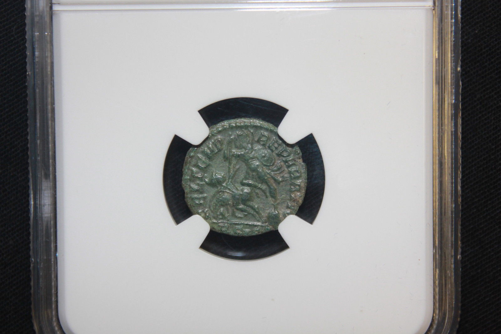 Constantius II AD 337-361 BI Half-Centenionalis NGC XF soldier