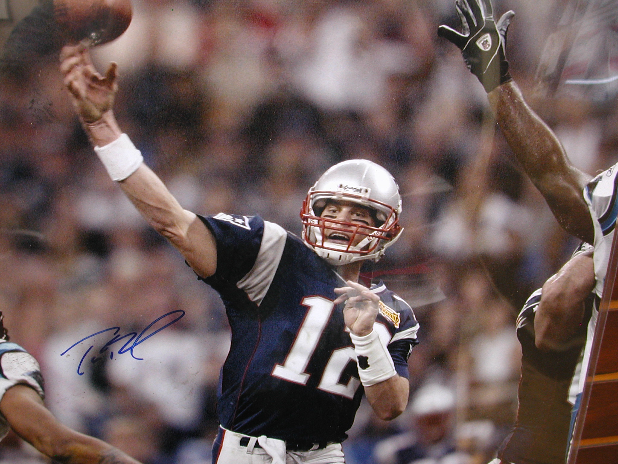 Tom Brady Signed Tampa Bay Buccaneers Fist Pump Spotlight 16×20