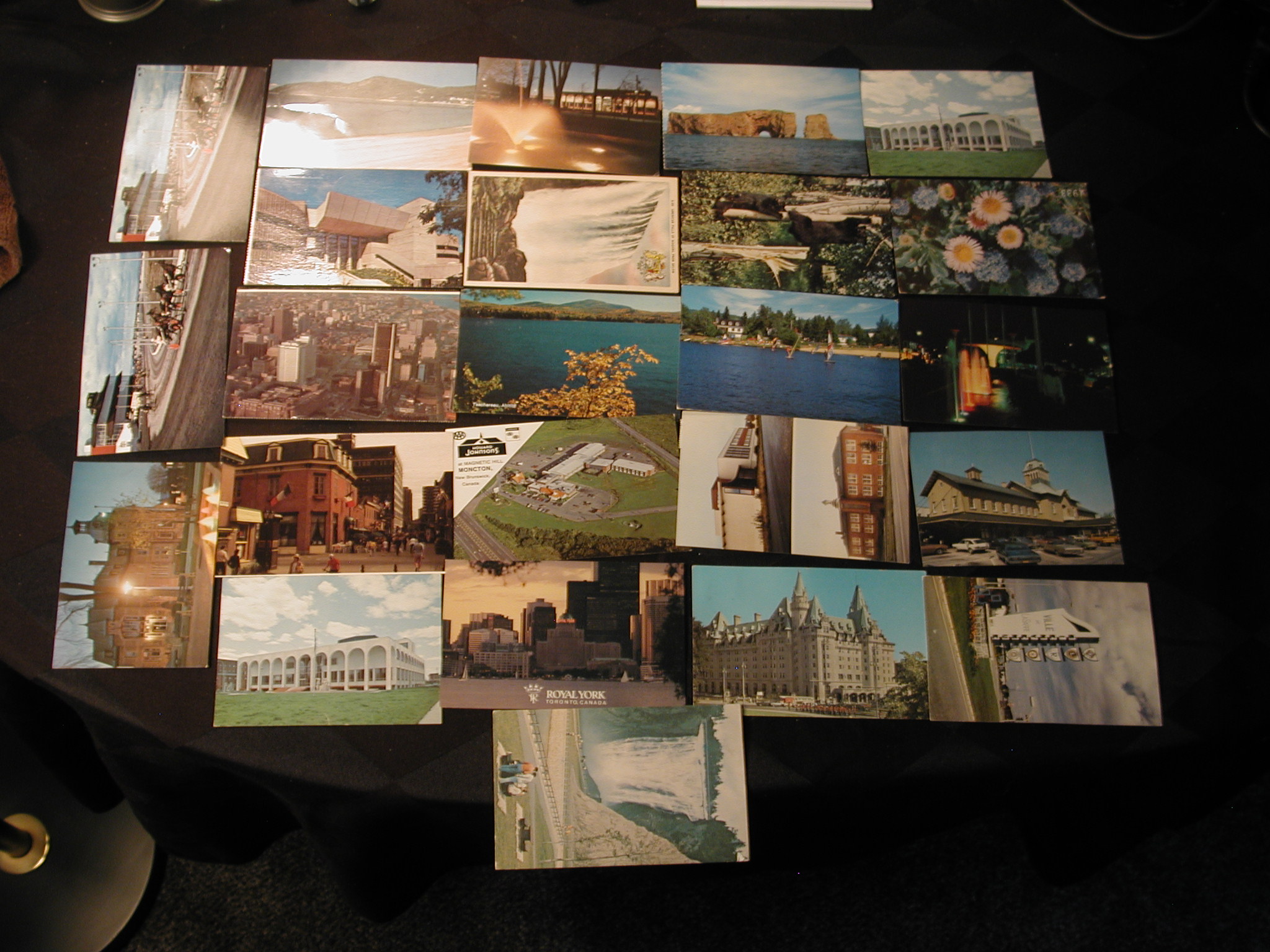 100 Mixed Cards Used/Unused all Canada 1980s