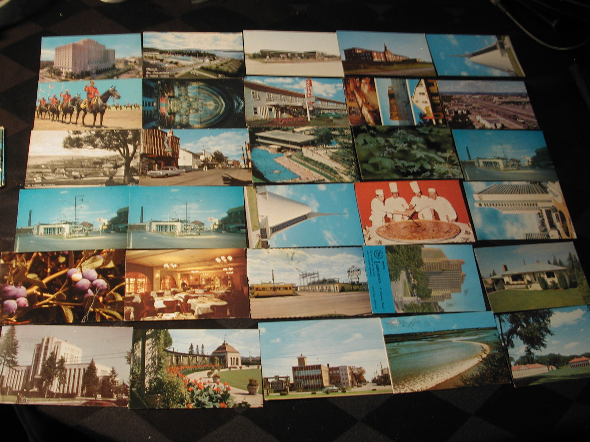 100 Mixed postcards used & unused mostly Canada some California