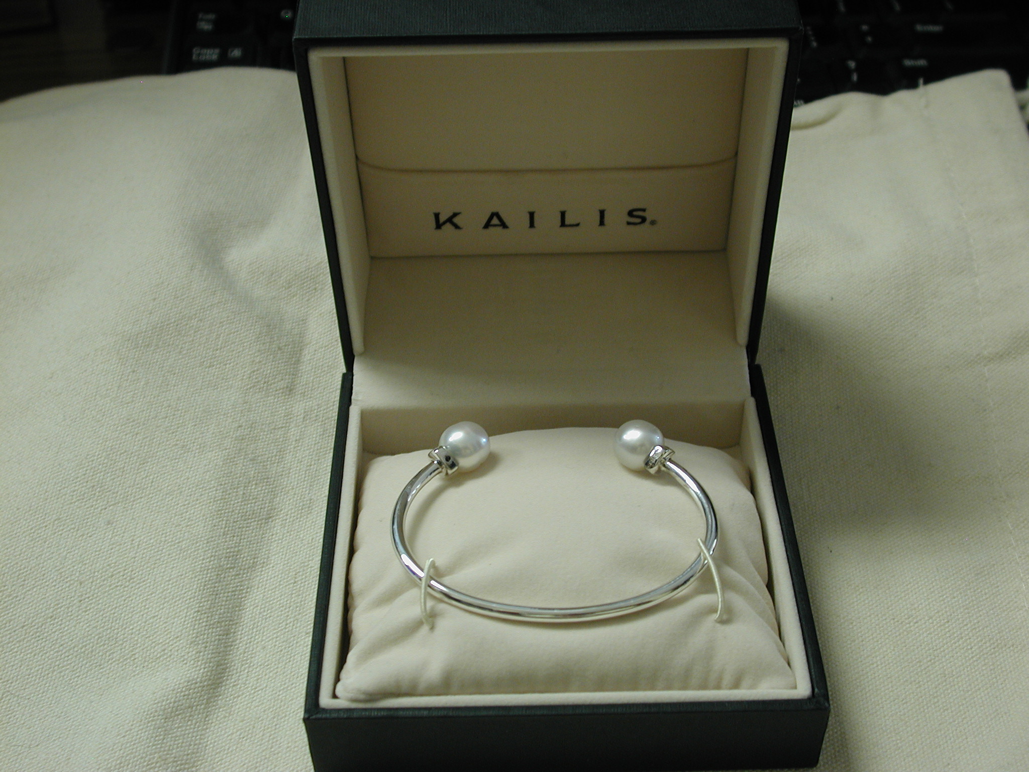 Kailis Twin 10MM South Sea Pearl Cuff Sterling Small 17cm