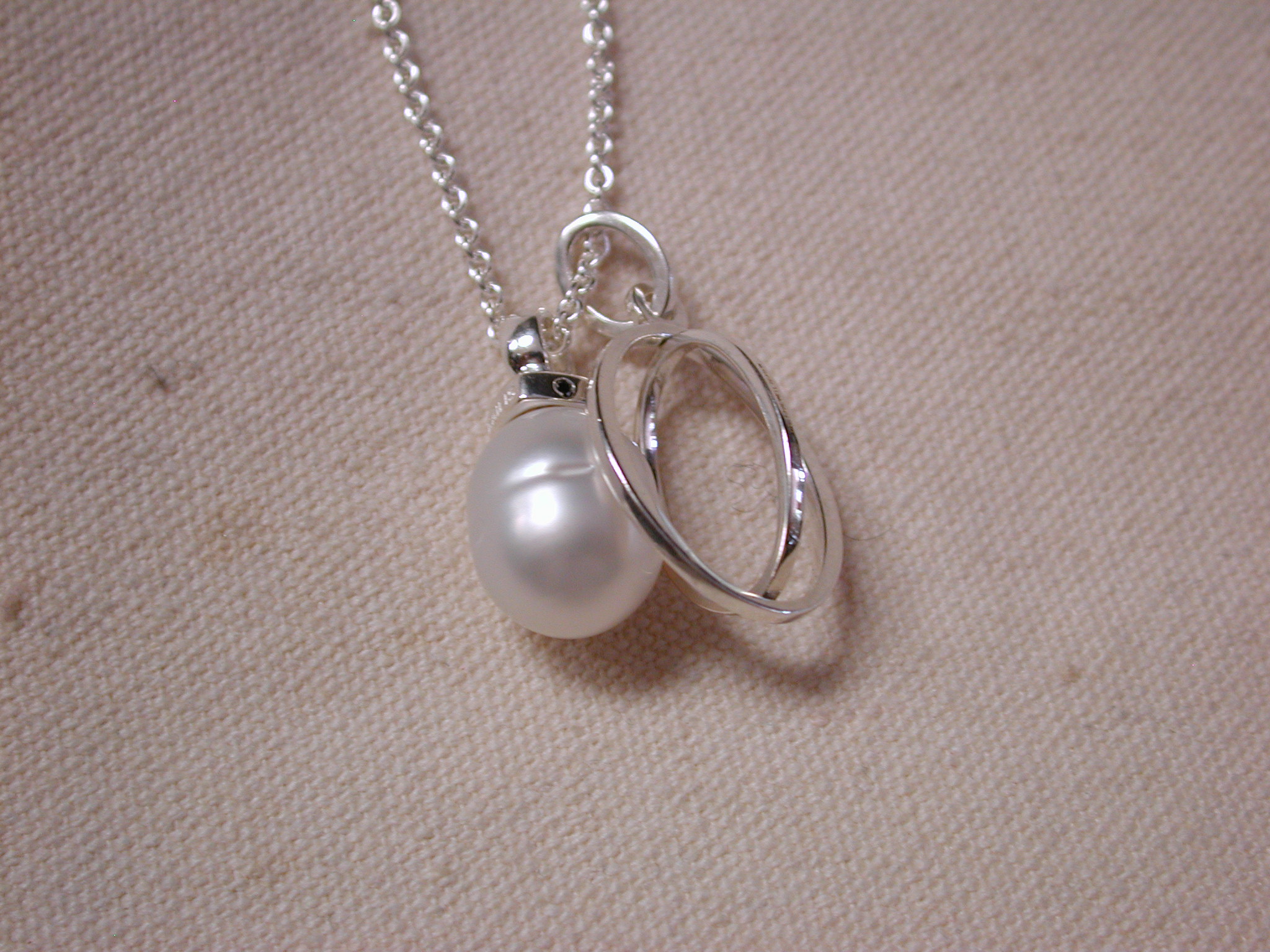 Kailis Oprah Winfrey Sydney commemorative South Sea Pearl Sterling necklace