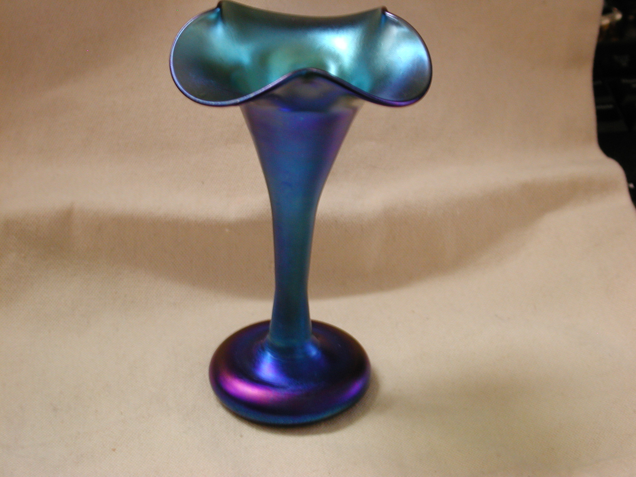Quezal Iridescent Glass Floriform Fluted 5.5.x 3.5 Vase Circa 1915