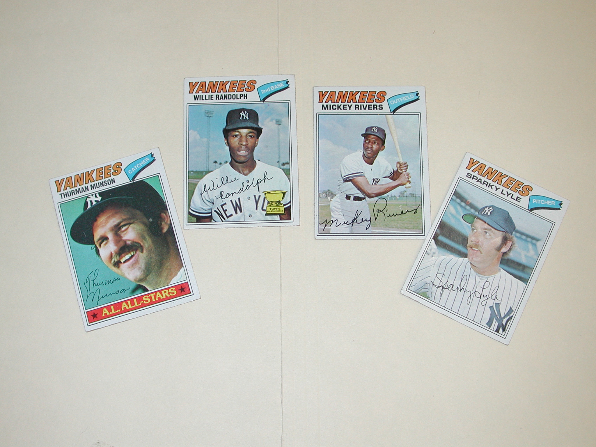 1977 TOPPS THURMAN MUNSON #170 ..2 cards