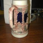 GERZ floral Navy Ecru set of 2 8 1/2″ tall Gute Waid /Jagers Freud -Muchen