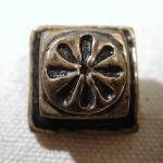 Antique 19th Century button lot of 4 Ducks Horseshoe Barrel