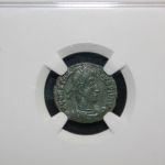 Constantius II, AD 337-361 BI Half-Centenionalis NGC XF soldier spears falle...