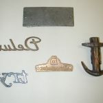 Mixed lot of plaques/ emblems