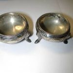 Sterling floral repousse milgrain rim beeded 3 legs goldwash salt cellar no mono