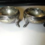 Sterling floral repousse milgrain rim beeded 3 legs goldwash salt cellar no mono