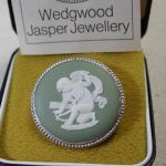 Wedgwood Jasper Angel Cherub Cameo pin Sterling in original box