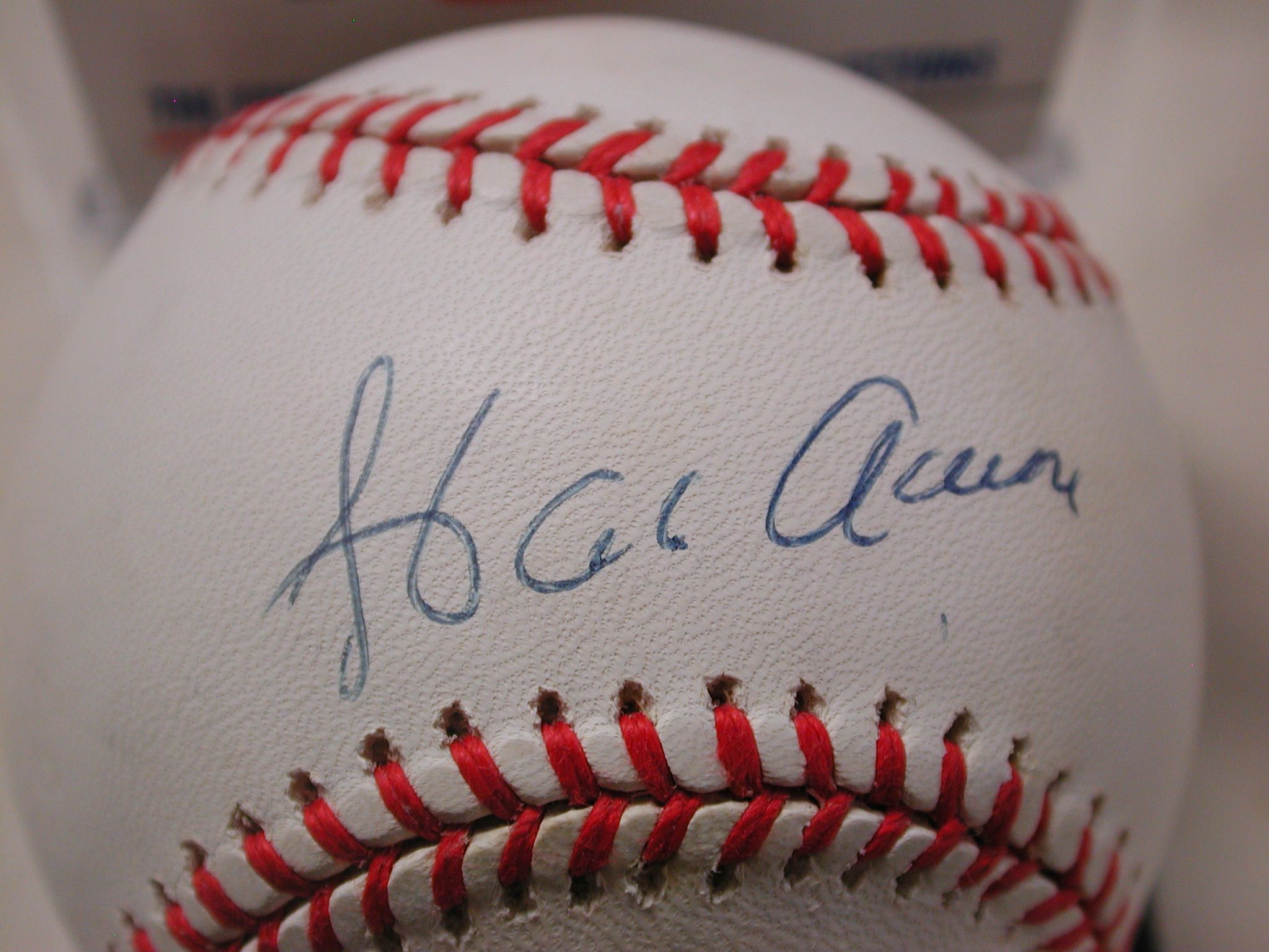 Hank Aaron Autographed Baseball With COA – Clark Loan & Jewelry