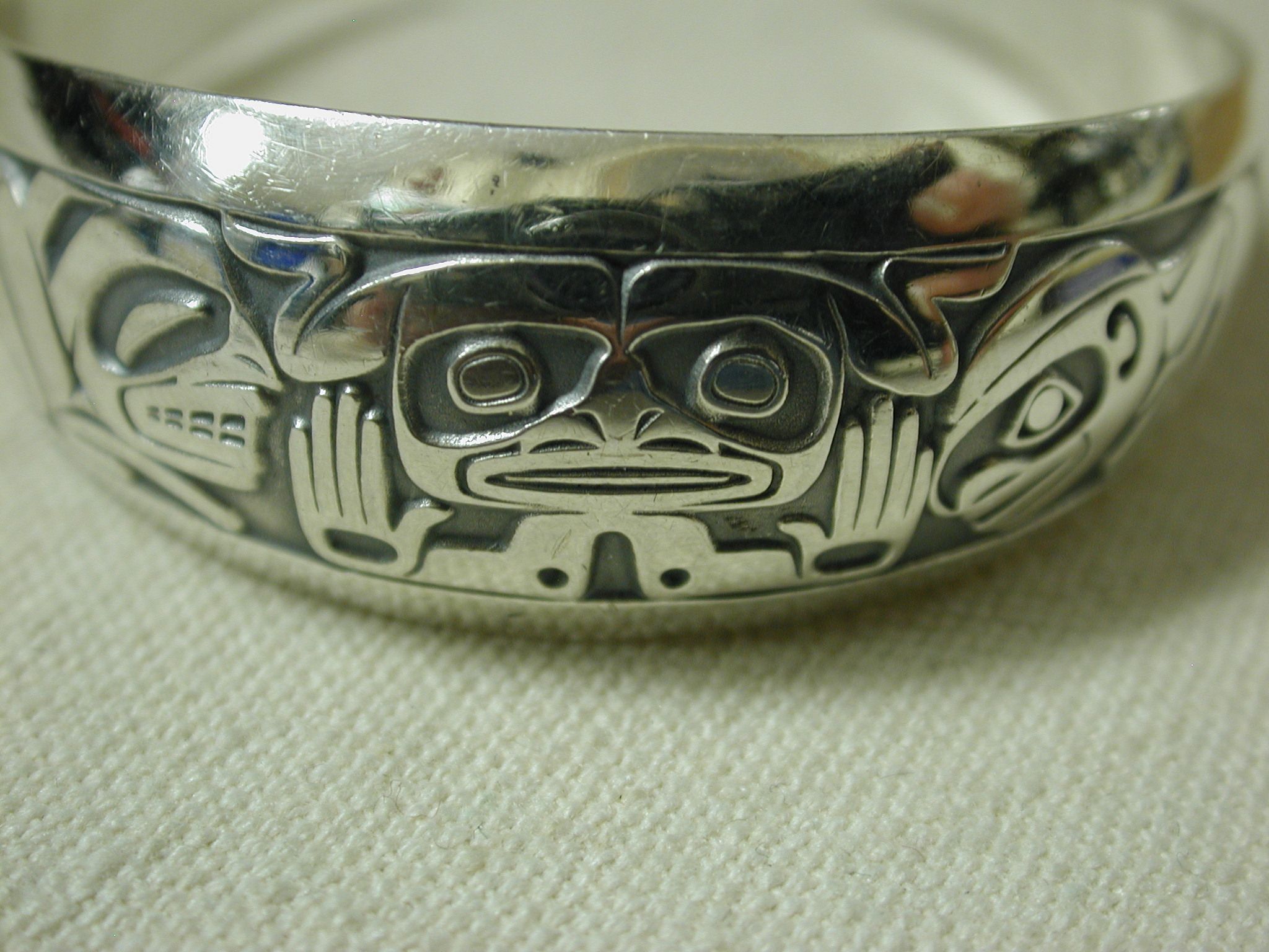 BARRY HEREM スターリングシルバー バングル Barry Harem MAG TotemHaida Sterling Silver .925 Cuff bracelet