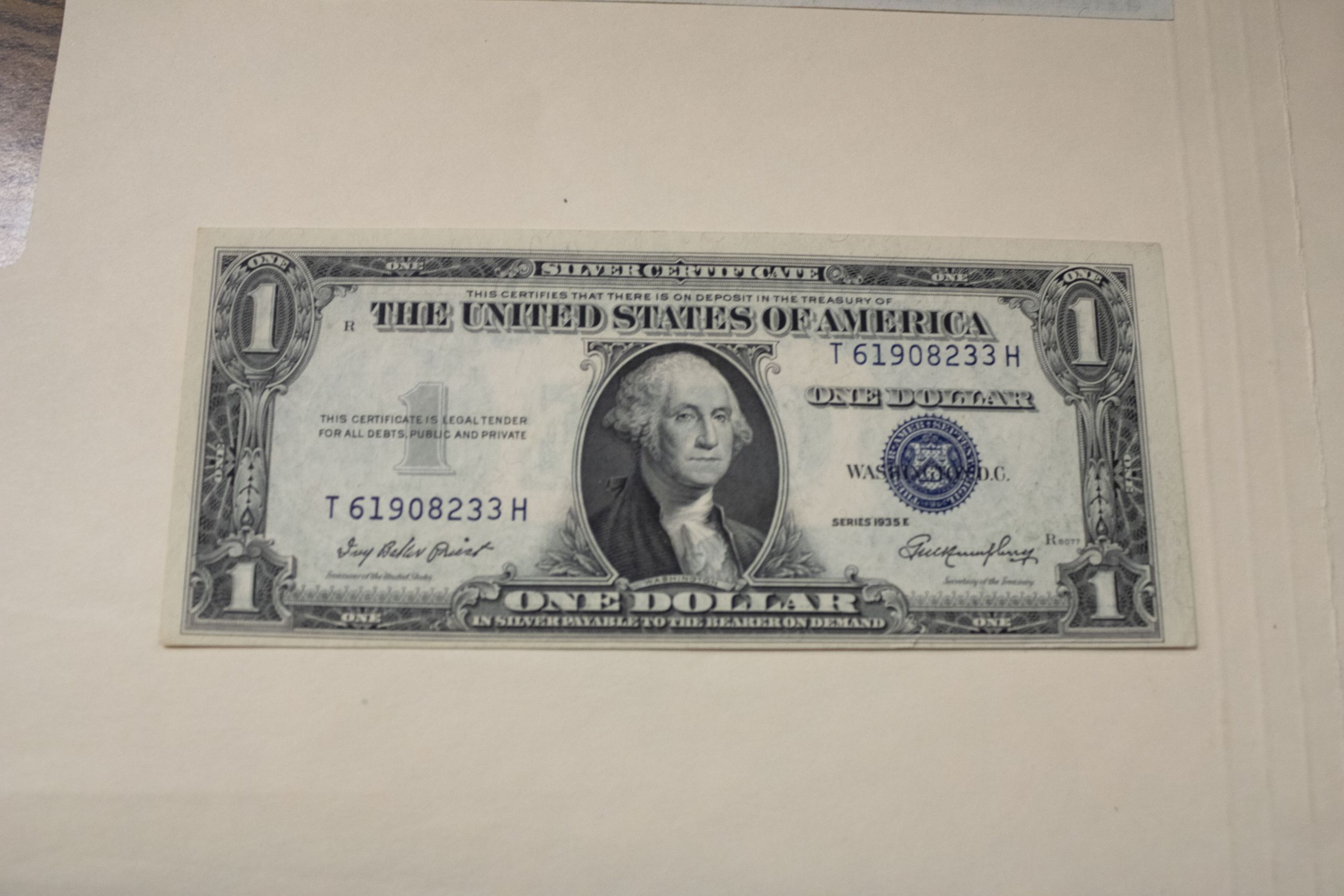 50 1-dollar Vintage US Silver Certificates 1935 1957 Average 