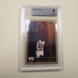 1990-91 Skybox #41 Michael Jordan Mint 9