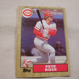 Topps Pete Rose 200 Reds Baseball Card Single