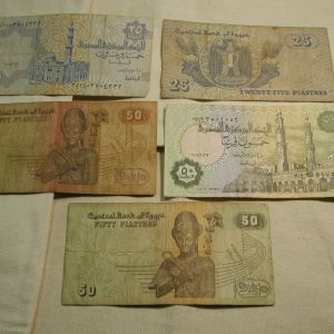 Lot of 9 Mixed Currency 5 Egypt Currency 4 IndiaNotes