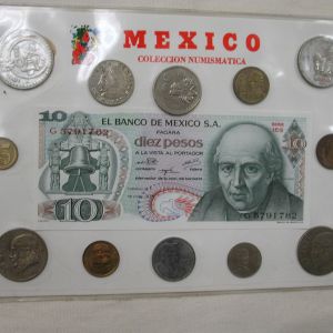 Mexico Peso Collection 12 coins and 1975 UNC Currency Note