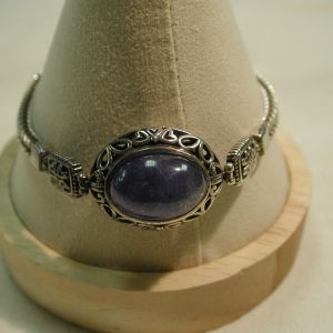 Blue Cabochon Quartz Sterling 8 in Toggle Bali bracelet