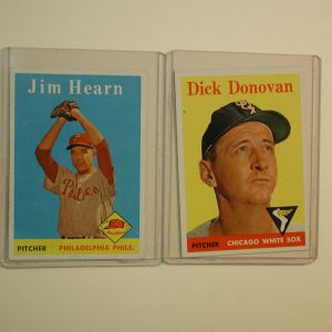 1958 Topps Lot of 2 Cards Jim Hearn 298  Dick Donovan 290