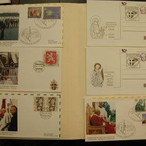 Pope John Paul II The Golden Series-Poland-Czech - 10 Postcard Envelopes 1995