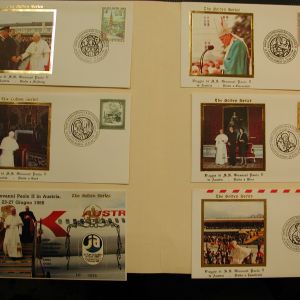 Pope John Paul II- The Golden Series- Australia- 9 Postcard Envelopes -1988