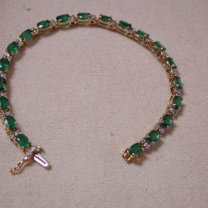 14KT 7 carat round Diamond and oval Emerald 7" bracelet