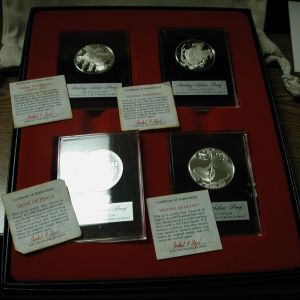 1984 Franklin Mint Holiday .925 Silver Medal set of 4 Angels-Santa-Peace-Festival of Lights