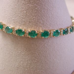 Effy 14KT oval Emerald and Diamond bracelet 5 carats 7 1/2 inches 4mm