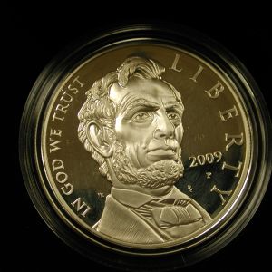 U.S Mint Abraham Lincoln Commemorative Silver Dollar