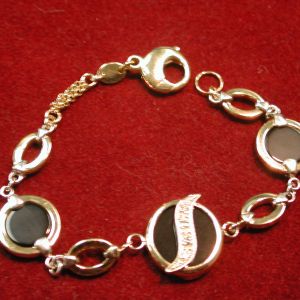 14KT white and yellow gold Onyx and Diamond Geometric Round Oval bracelet