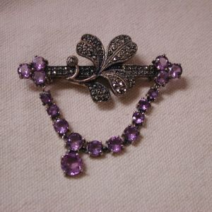 Marcasite Clover Amethyst Ornate dangling Brooch 2 x 2inches Dramatic