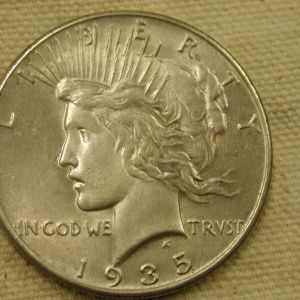 1935 U.S Peace Silver Dollar Uncirculated