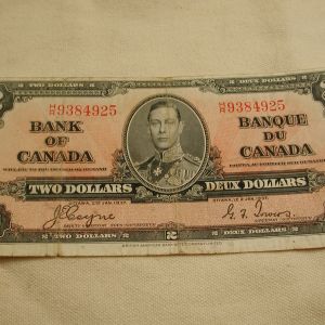 1937 Bank of Canada $2 Note Very Fine