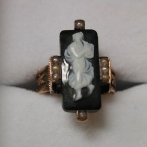 14KT rose gold Dancing Woman Cameo tiny ring 2.75 seed pearls