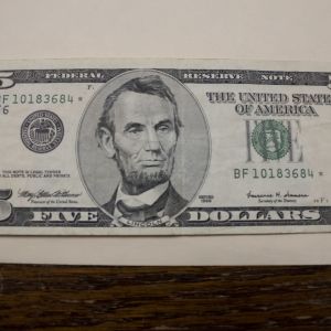 1999 U.S Five Dollar Star Note About Uncirculated