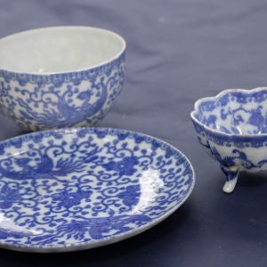 Japanese Set of Dragon bright Blue and White teacup-plate-footed bowl