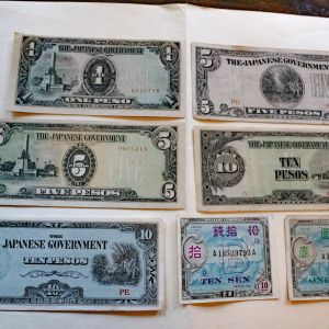 Japanese Military Money World War II lot of 7 mostly circulated