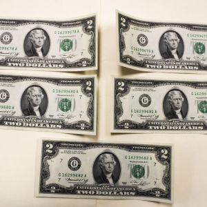 1976 Series G Washington DC lot of Five Two Dollar Notes Consecutive