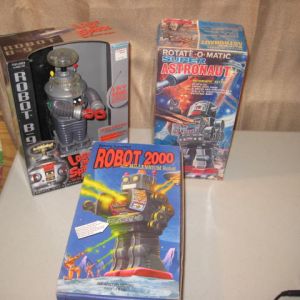Lot 3 Robots Horikawa Rotate O Matic-Lost in Space B9-Robot 2000 NIB