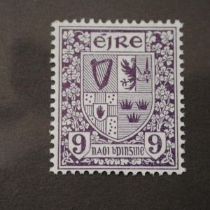 IRELAND #74 1922 Coat of Arms, 9p Violet Mint Never Hinged