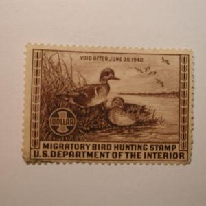 U.S. Stamp Scott #RW6 US Department of Agriculture $1 Migratory Bird Hunting Stamp No Gum