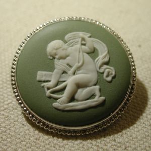 Wedgwood Jasper Angel Cherub Cameo pin Sterling in original box