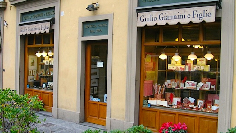 Guilio Giannini Shop 2010 1